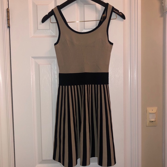 GUESS Dress - Picture 3 of 8